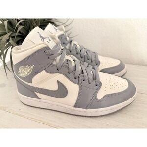 Nike Women's Athletic Shoes - Gray and White